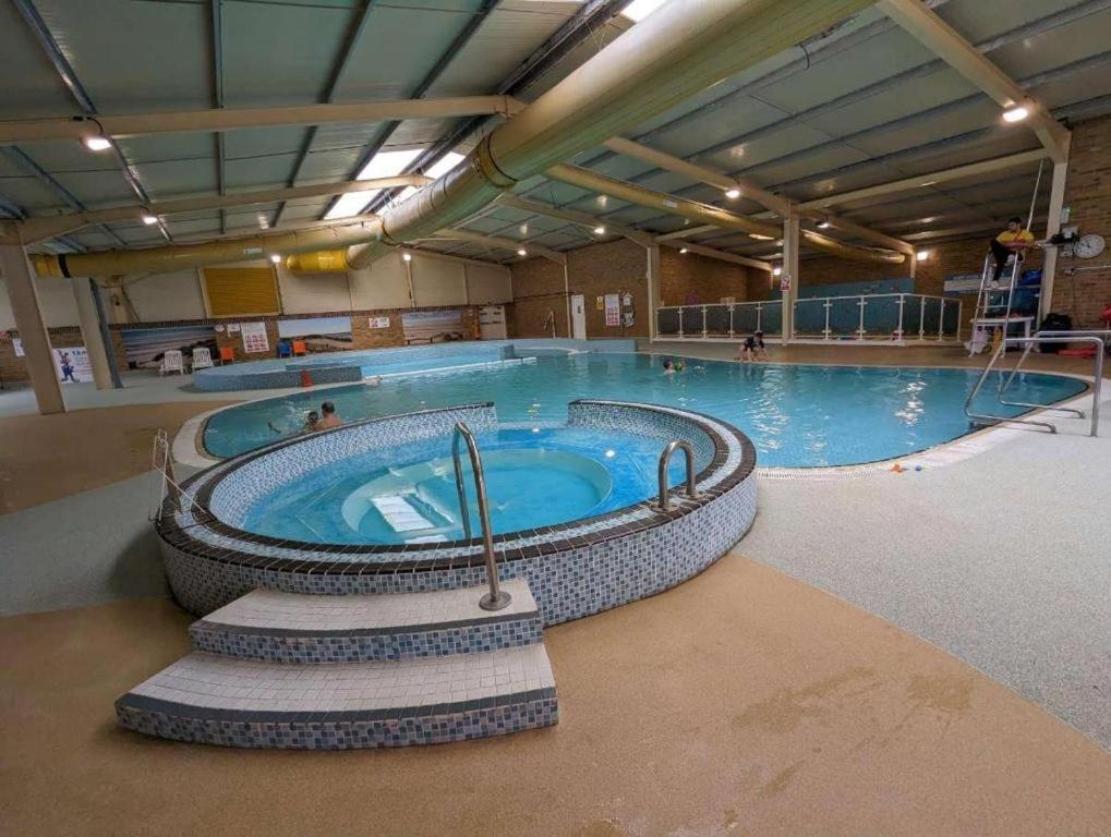 Big Boss Caravan-Camber Sands, Free Wi-Fi, Netflix, Parking Zewnętrze zdjęcie